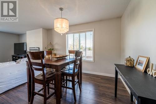 2597 Glenview Avenue, Kamloops, BC - Indoor Photo Showing Dining Room