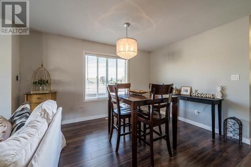 2597 Glenview Avenue, Kamloops, BC - Indoor Photo Showing Dining Room