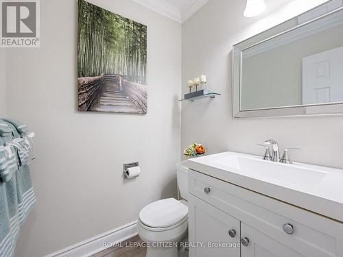 6063 Featherhead Crescent, Mississauga, ON - Indoor Photo Showing Bathroom