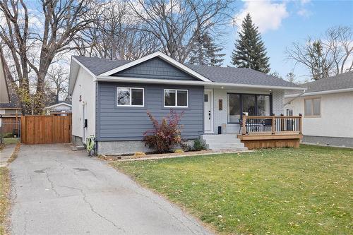 457 Woodlands Crescent, Winnipeg, MB - Outdoor With Deck Patio Veranda