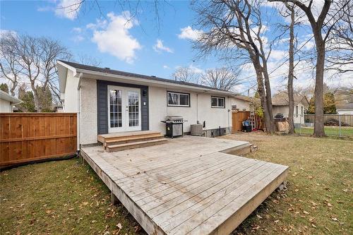 457 Woodlands Crescent, Winnipeg, MB - Outdoor