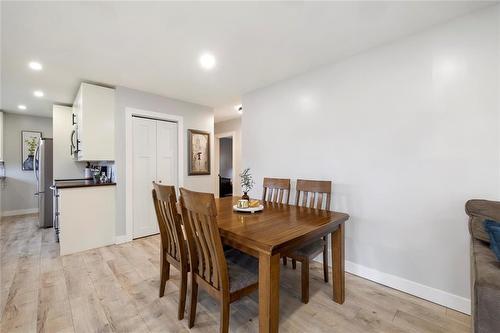 457 Woodlands Crescent, Winnipeg, MB - Indoor Photo Showing Dining Room