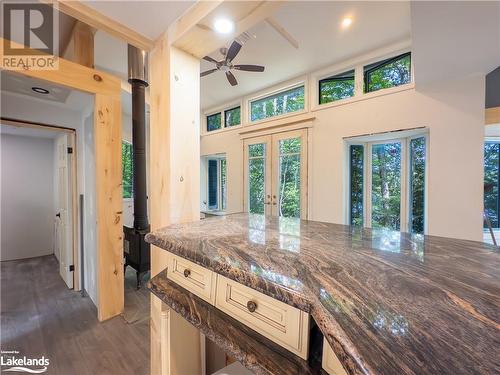 Kitchen - 16 Long & Winding Road, Seguin, ON - Indoor