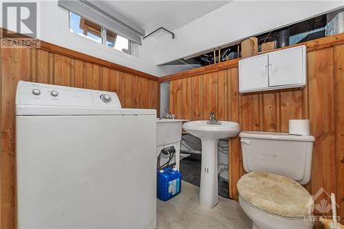 56 Harrold Place, Ottawa, ON - Indoor Photo Showing Laundry Room