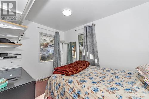 56 Harrold Place, Ottawa, ON - Indoor Photo Showing Bedroom