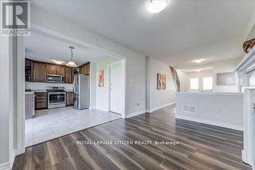 304 Van Dusen Avenue, Southgate, ON - Indoor Photo Showing Kitchen