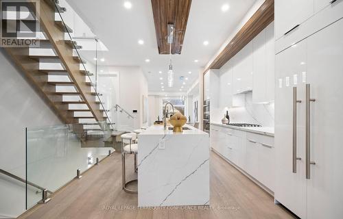 32 Florence Avenue, Toronto, ON - Indoor