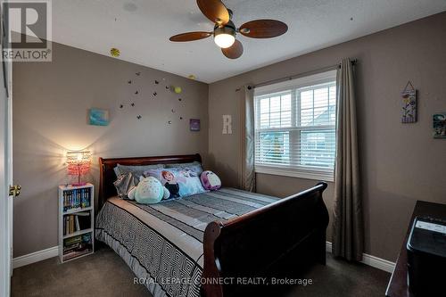 32 - 2800 Courtice Road, Clarington, ON - Indoor Photo Showing Bedroom