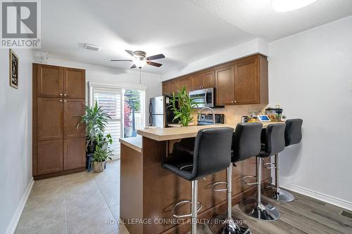 32 - 2800 Courtice Road, Clarington, ON - Indoor Photo Showing Kitchen