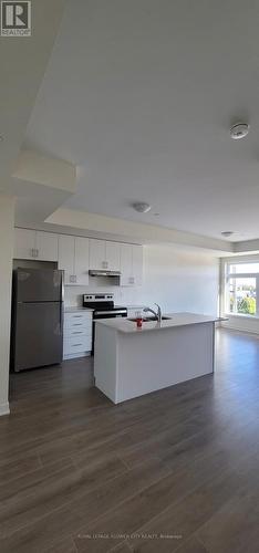 324 - 755 Omega Drive, Pickering, ON - Indoor Photo Showing Kitchen