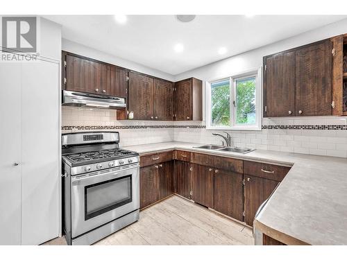 1074 Ollek Street, Kamloops, BC - Indoor Photo Showing Kitchen With Double Sink