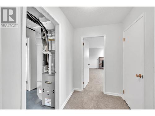 1074 Ollek Street, Kamloops, BC - Indoor Photo Showing Other Room