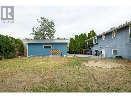 1074 Ollek Street, Kamloops, BC - Outdoor With Exterior