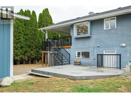 1074 Ollek Street, Kamloops, BC - Outdoor With Exterior