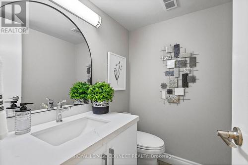 602 - 180 Markham Road, Toronto, ON - Indoor Photo Showing Bathroom