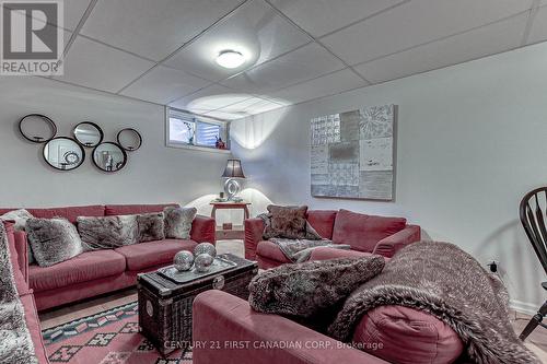 58 - 500 Osgoode Drive, London, ON - Indoor Photo Showing Living Room