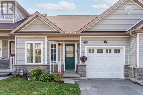 613 Tully Crescent, Peterborough (Monaghan), ON - Outdoor With Facade