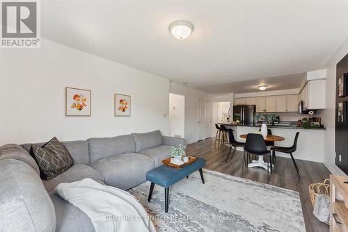 613 Tully Crescent, Peterborough (Monaghan), ON - Indoor Photo Showing Living Room