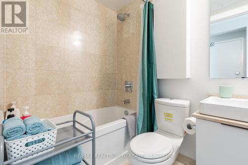 3711 - 14 York Street, Toronto, ON - Indoor Photo Showing Bathroom