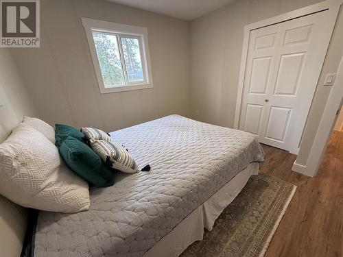 8127 Donaldson Drive, Grand Forks, BC - Indoor Photo Showing Bedroom