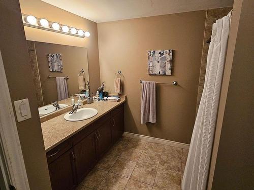 1152 Oakcrossing Rd, London, ON - Indoor Photo Showing Bathroom