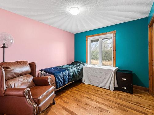 Bedroom - 2459 Rue De Charlesbourg, Dunham, QC - Indoor Photo Showing Bedroom