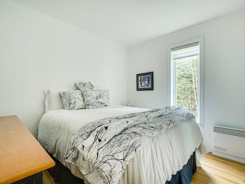 Bedroom - 3 Rue Bob-Seale, Morin-Heights, QC - Indoor Photo Showing Bedroom