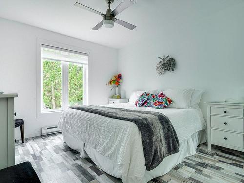 Master bedroom - 3 Rue Bob-Seale, Morin-Heights, QC - Indoor Photo Showing Bedroom