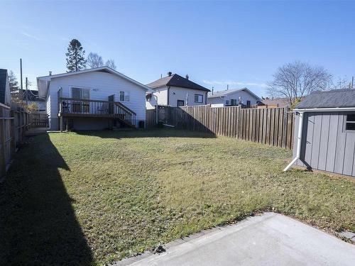 558 Tupper Street, Thunder Bay, ON - Outdoor With Deck Patio Veranda