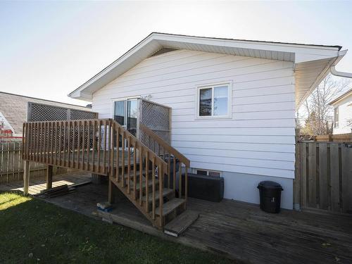 558 Tupper Street, Thunder Bay, ON - Outdoor With Deck Patio Veranda With Exterior