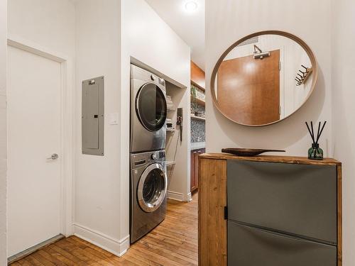 Hall d'entrÃ©e - 108-80 Av. Beaumont, Montréal (Rosemont/La Petite-Patrie), QC - Indoor Photo Showing Laundry Room