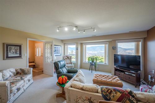 1608 Holden Road, Penticton, BC 