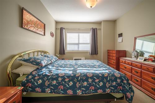 111-3010 35Th Street, Vernon, BC - Indoor Photo Showing Bedroom