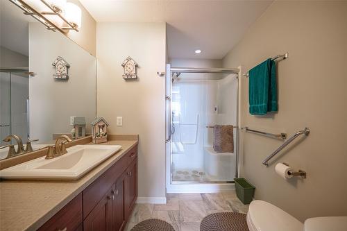 111-3010 35Th Street, Vernon, BC - Indoor Photo Showing Bathroom