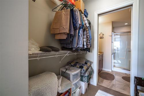 111-3010 35Th Street, Vernon, BC - Indoor With Storage