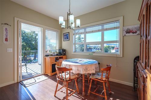 111-3010 35Th Street, Vernon, BC - Indoor Photo Showing Dining Room