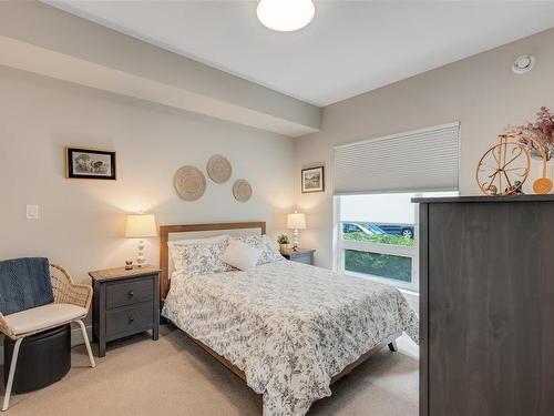 104-2500 Hackett Cres, Central Saanich, BC - Indoor Photo Showing Bedroom