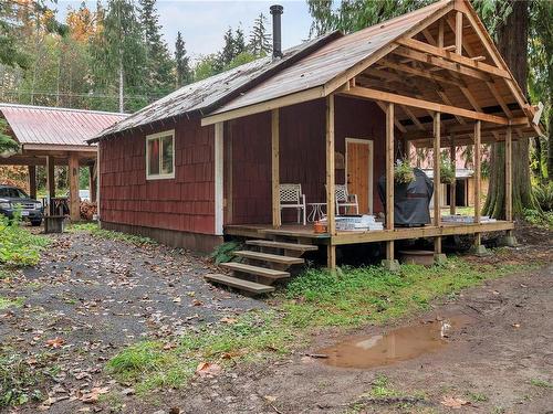 1465 Sayward Rd, Sayward, BC 