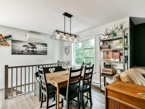 Dining room - 989 Rue Harit, Morin-Heights, QC - Indoor Photo Showing Dining Room