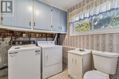 414 Odlum Drive, Woodstock, ON - Indoor Photo Showing Laundry Room