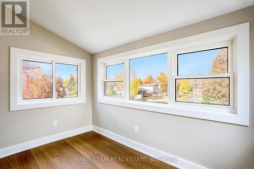 9 Bertram Drive, Springwater, ON - Indoor Photo Showing Other Room