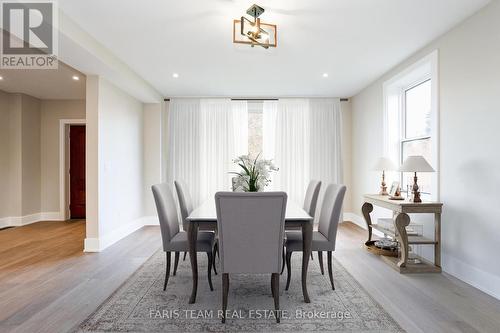 9 Bertram Drive, Springwater, ON - Indoor Photo Showing Dining Room