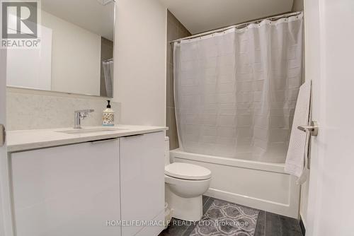 5307 - 28 Freeland Street, Toronto, ON - Indoor Photo Showing Bathroom