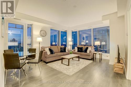 5307 - 28 Freeland Street, Toronto, ON - Indoor Photo Showing Living Room