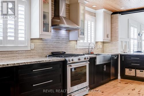 44 Parkchester Road, Toronto, ON - Indoor Photo Showing Kitchen With Upgraded Kitchen