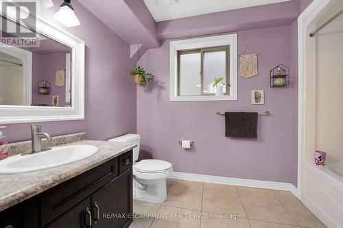 5817 Ironwood Street, Niagara Falls, ON - Indoor Photo Showing Bathroom