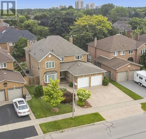 2008 Grenville Drive, Oakville, ON - Outdoor With Facade