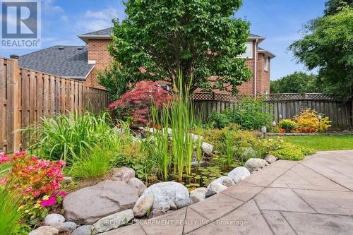 2008 Grenville Drive, Oakville, ON - Outdoor