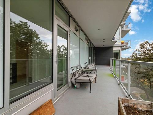 504-4009 Rainbow Hill Lane, Saanich, BC - Outdoor With Balcony With Exterior