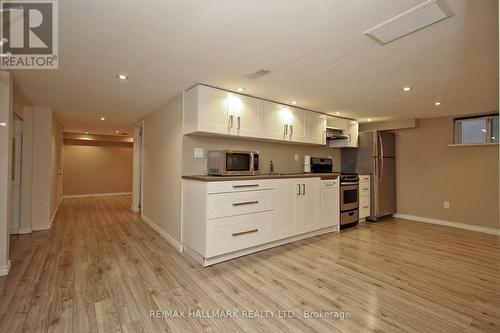 12 Elward Boulevard, Toronto, ON - Indoor Photo Showing Kitchen